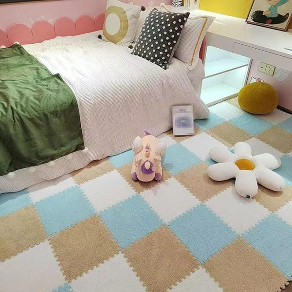CucCe Plüsch Schaum Fußmatten 40 quadratische, ineinandergreifende Schaumstoff-Fußmatten, Plüschschaum-Puzzlematten, weiche, flauschige Bodenfliesenteppiche for Zuhause/Wohnzimmer Schaumteppich(White+